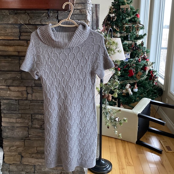 100% extra fine merino wool sweater dress - Picture 1 of 4